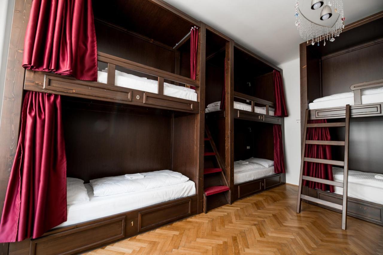 Vienna Boutique - Premium Hostel Екстер'єр фото