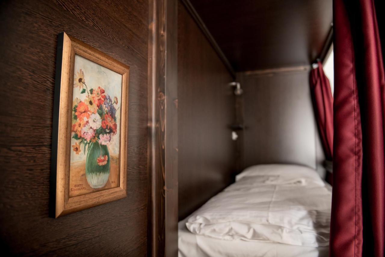 Vienna Boutique - Premium Hostel Екстер'єр фото