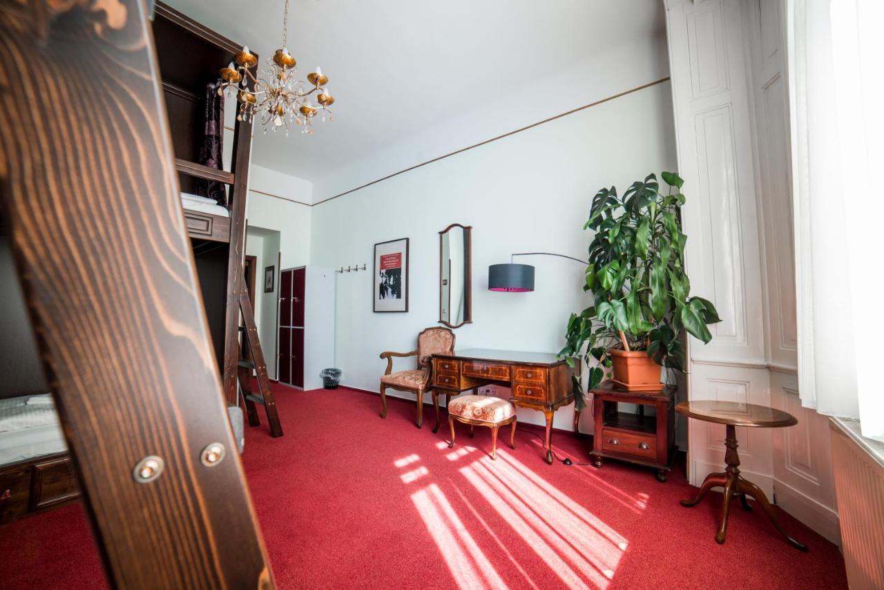 Vienna Boutique - Premium Hostel Екстер'єр фото